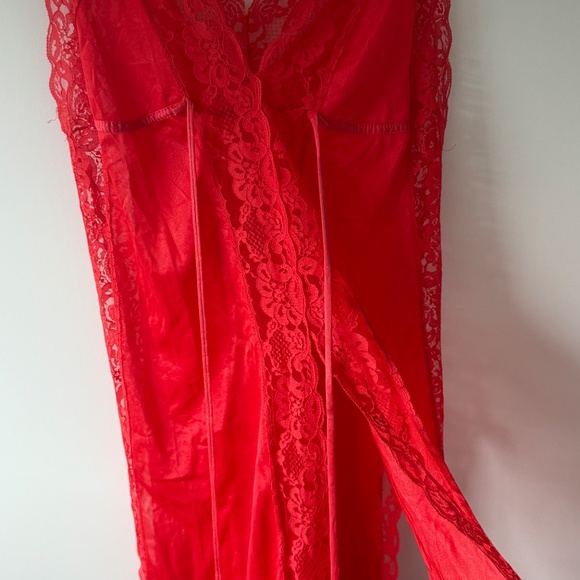 Red Lace Tie Front Robe - Picture 4 of 4